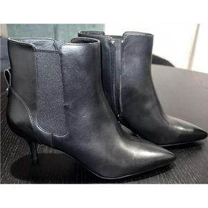 Woman's Boots Cole Haan The Go-To Park Ankle Boot 45 mm Size 11